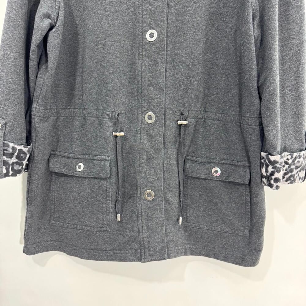 JM Collection Women’s Size Medium Gray Animal Print Trim Knit Jacket Casual - Picture 4 of 12